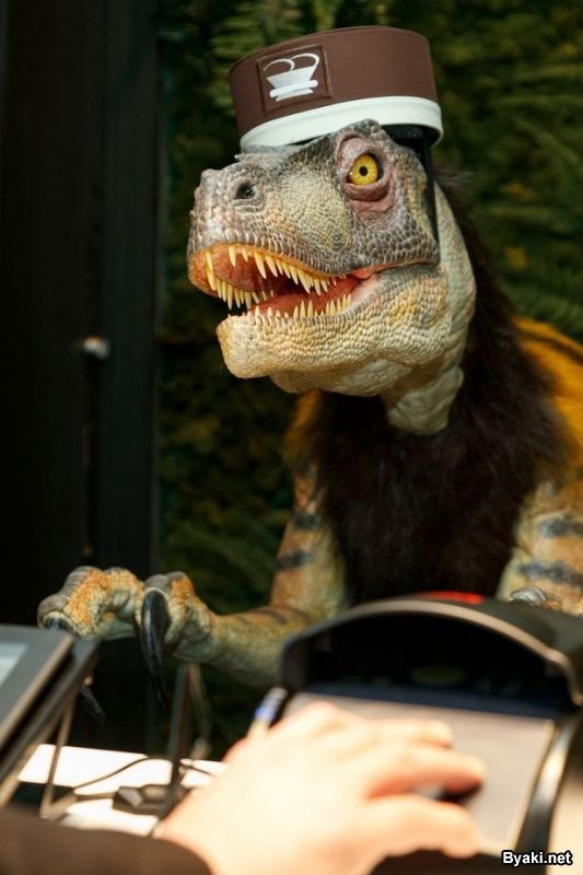 В Токио открылся отель с роботами-динозаврами в качестве персонала (5 фото)