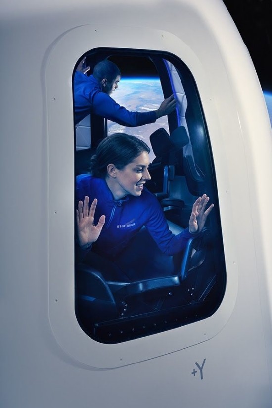 Интерьер капсулы New Shepard космических туристов (5 фото)
