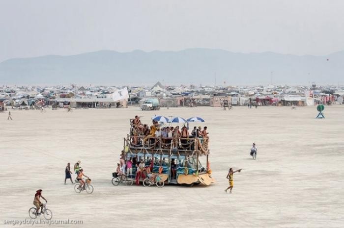 Необычный транспорт на фестивале Burning Man (37 фото)