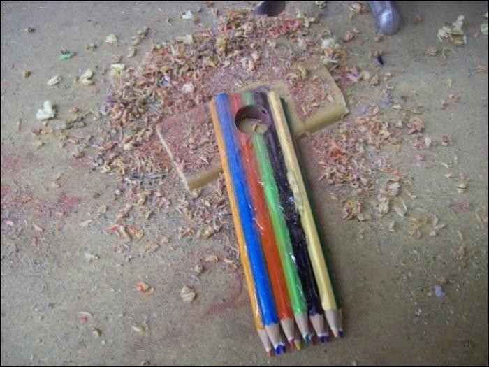 Милое колечко из стопки разноцветных карандашей (14 фото)
