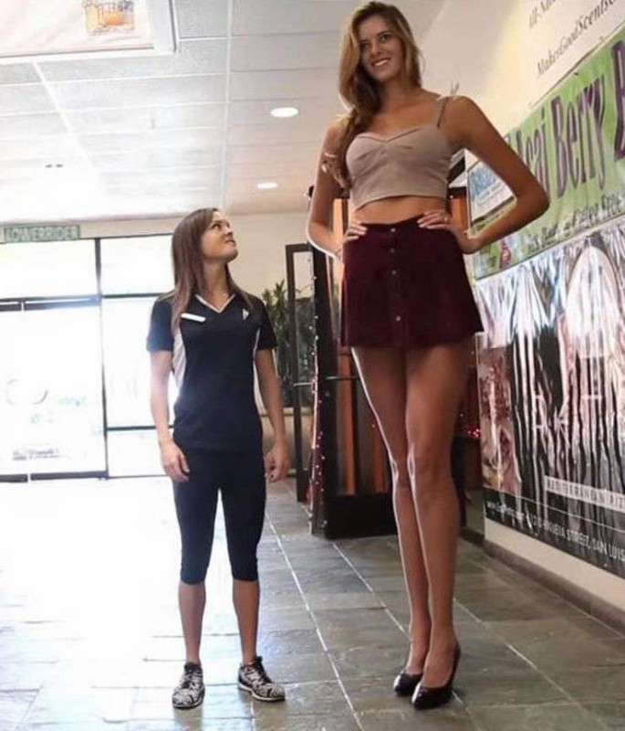 Самая длинноногая американка (11 фото)