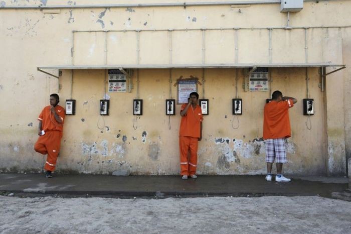Экскурсия по самой бунтарской тюрьме Мексики (24 фото)