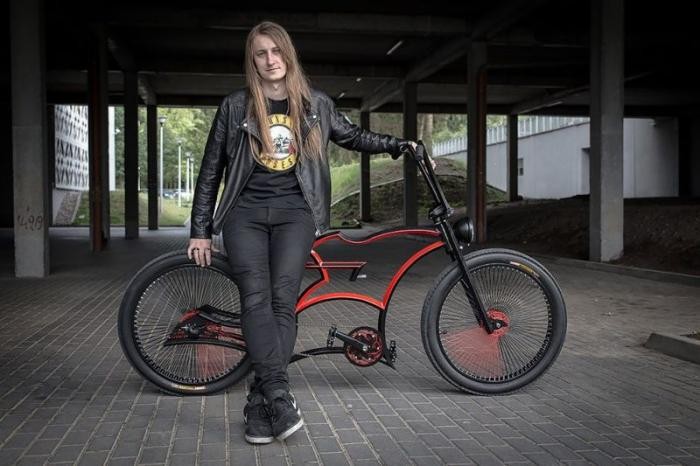 Польский мастер соорудил для Слэша крутой велосипед (12 фото)
