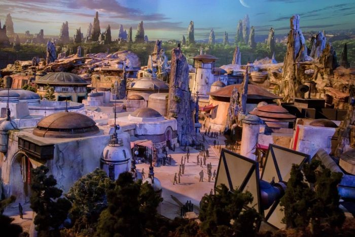 Парк развлечений «Star Wars Land» от компании Disney (6 фото)