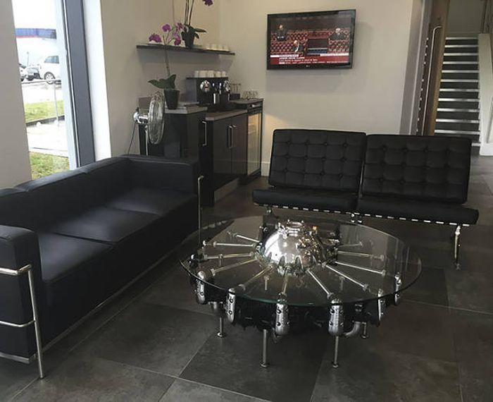 Части самолетов, ставшие предметами мебели (40 фото)