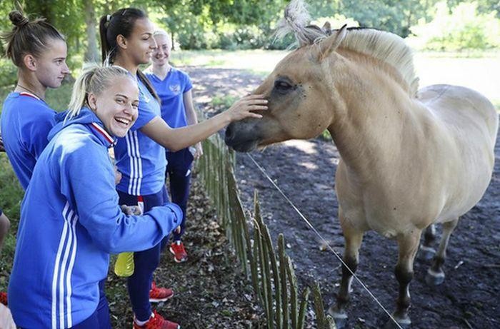 Татьяна Щербак - 19-летний вратарь женской сборной России по футболу (15 фото)