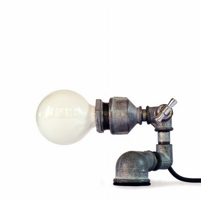 Креатив из водопроводных ламп (15 фото)