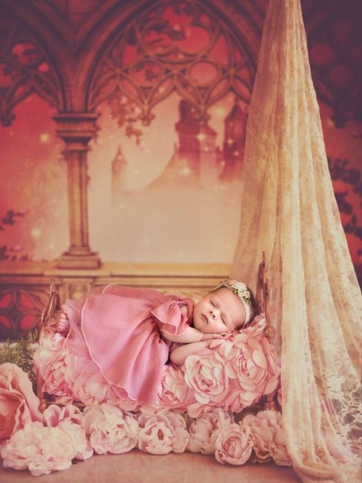 Очаровательные крошки в образах Диснеевских принцесс (13 фото)