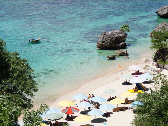 Идеальные места для пляжного отдыха в Азии (12 фото)