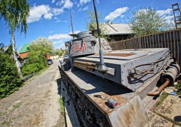 Самодельный немецкий танк из Екатеринбурга (9 фото)