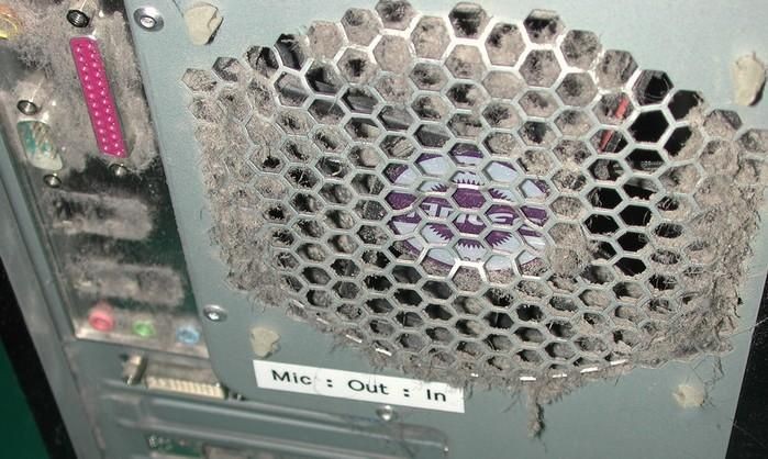 Пыльные компьютеры (32 фото)