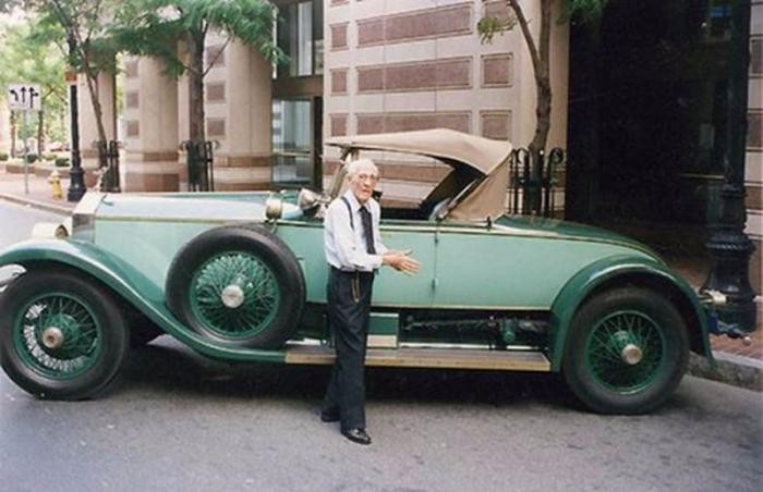 Каково это: ездить 78 лет на одной и той же машине (6 фото)