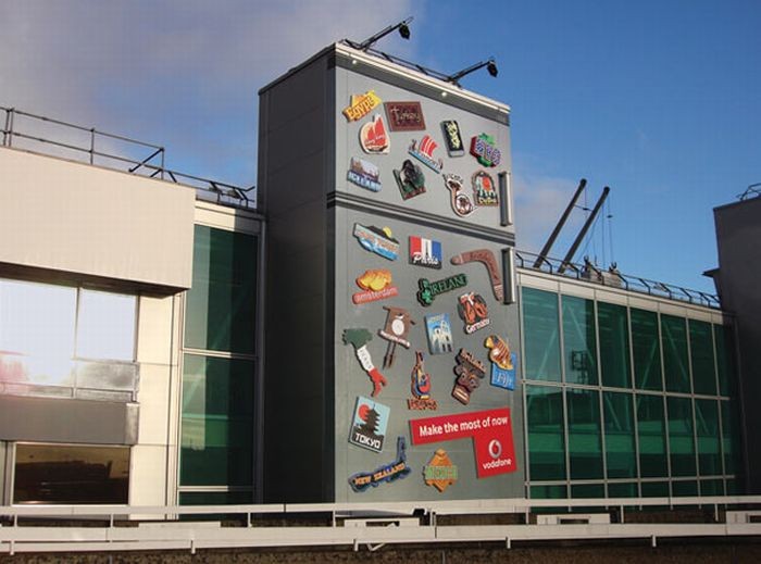 Самая креативная реклама на зданиях (21 фото)