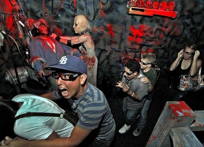 Комната ужасов Universal Studios (9 фото)