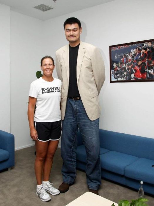 Самый высокий баскетолист (27 фото)