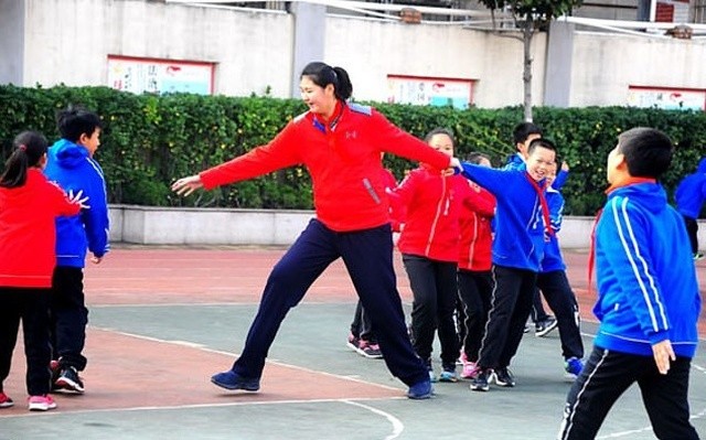 Чжан Цзыюй - самая высокая в мире 11-летняя девочка (5 фото)