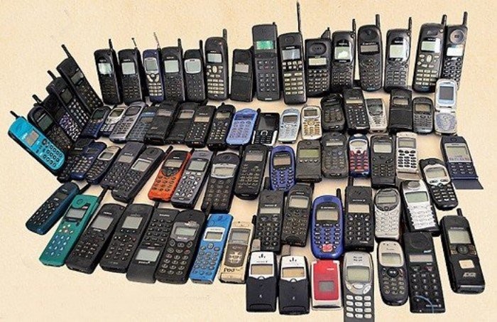 Эволюция «звонилок» из 90-х (7 фото)