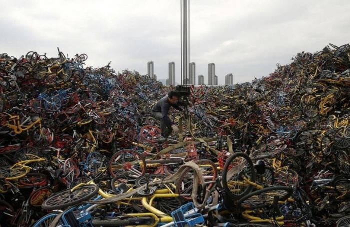 Как велосипеды наводнили Китай (6 фото)