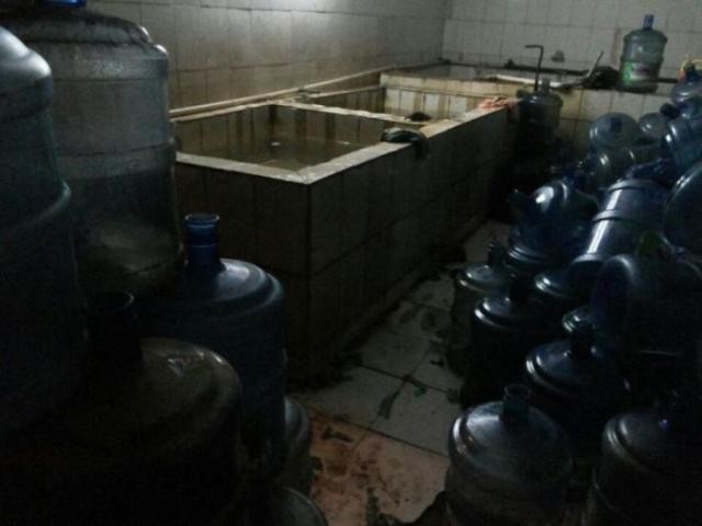 Условия санитарии в Китае (9 фото)