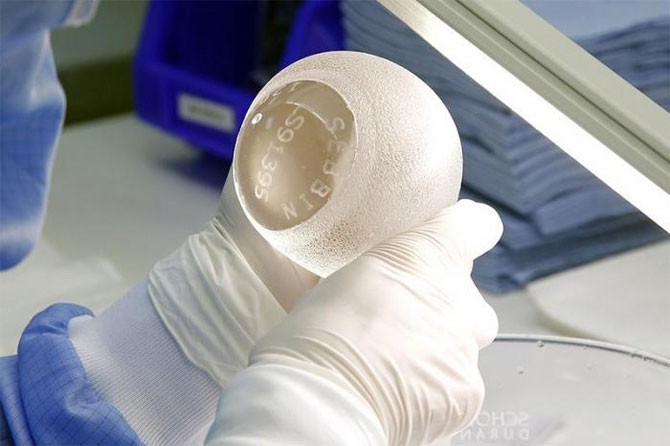 Производство силиконовых имплантантов (14 фото)