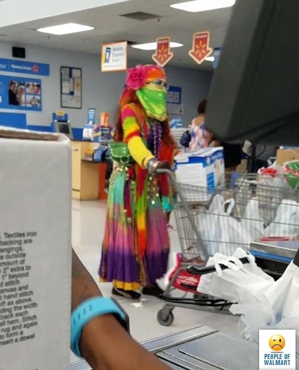 Экстравагантные покупатели Walmart (34 фото)