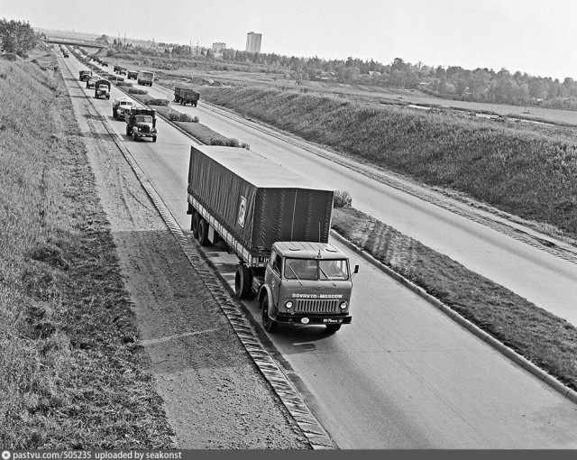 Московская Кольцевая Автомобильная дорога сквозь годы (50 фото)