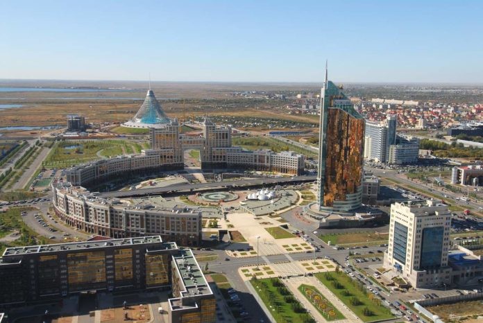 10 мест в Казахстане, которые стоит посетить (11 фото)