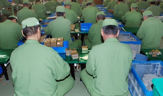 Почему правозащитники называют японские тюрьмы ужасными (8 фото)