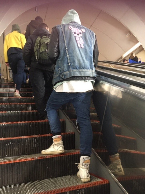 Модники в метро (36 фото)