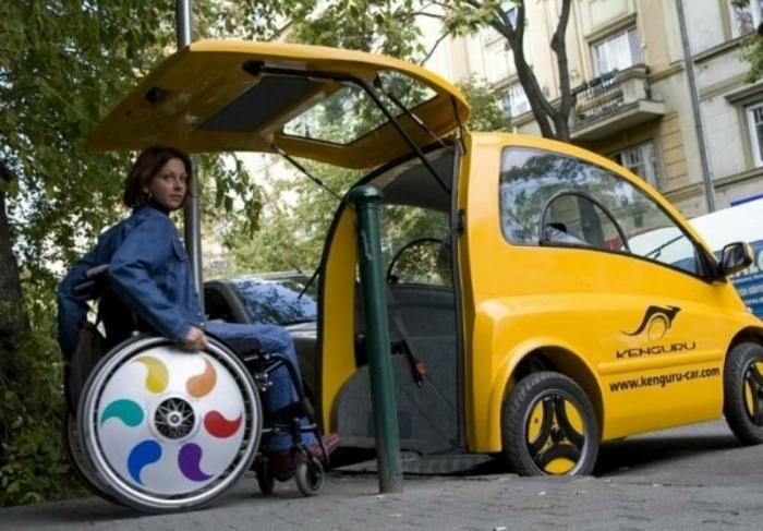 "Инвалидку" будущего показали на автосалоне в Санкт-Петербурге (9 фото)