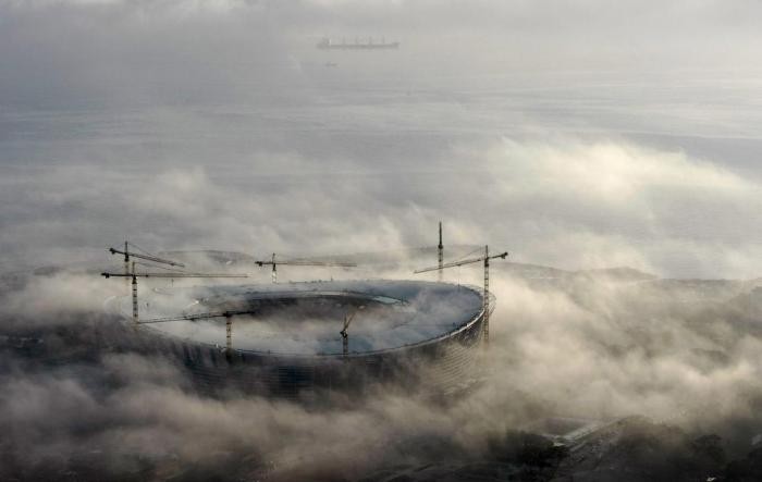Города в облаках и тумане (18 фото)