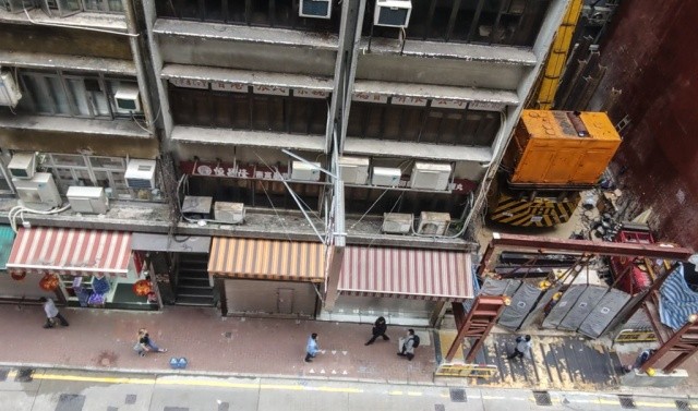 Как выглядит бюджетное жилье в центре Гонконга (29 фото)