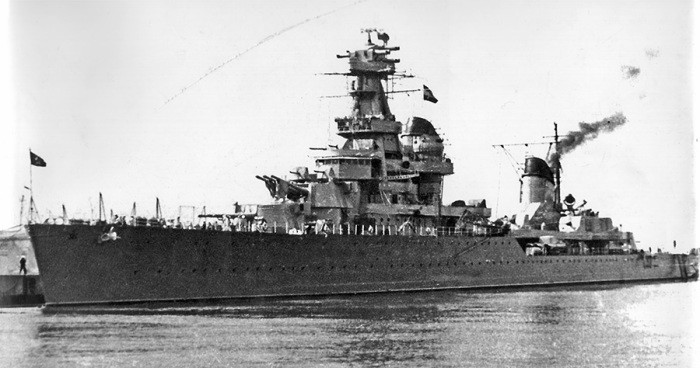 Пятерка легендарных советских кораблей (6 фото)