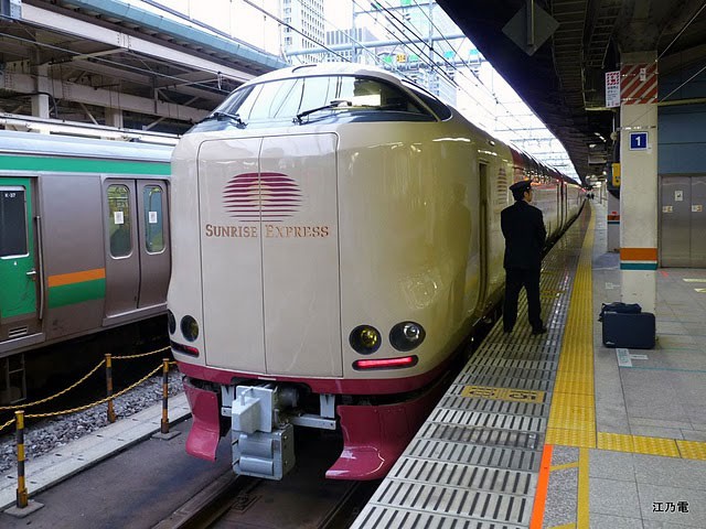 Плацкарт в японском ночном поезде Sunrise Izumo (21 фото)