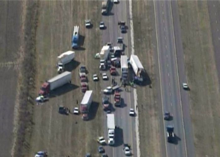 Крупная авария в Техасе (9 фото)