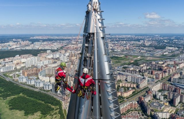 Вот это по-настоящему крутой вид с рабочего места (5 фото)