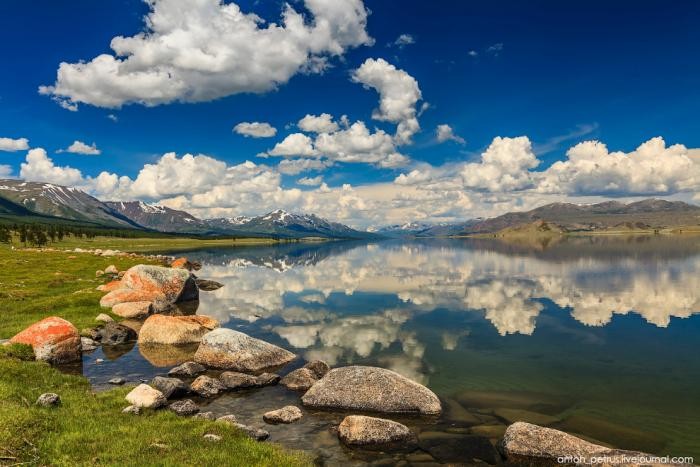 Красивейшее озеро Монголии (16 фото)
