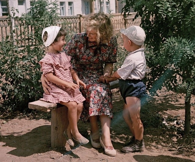 Жизнь советских людей (49 фото)