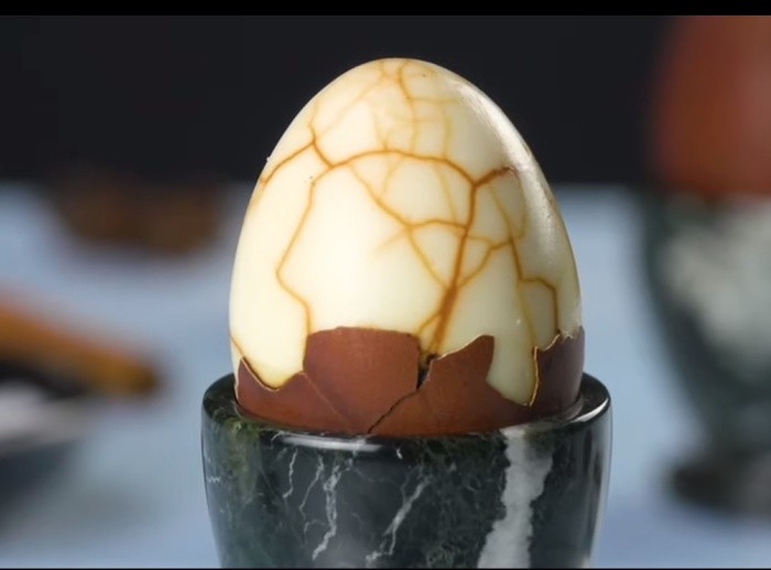 8 способов превратить куриное яйцо в изысканное блюдо (9 фото)