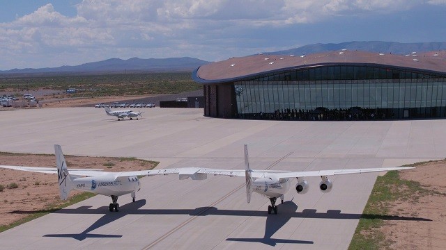 Virgin Galactic продемонстрировала интерьер космодрома (9 фото)