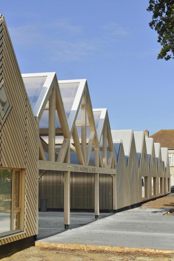 Эко-архитектура школы во Франции (17 фото)