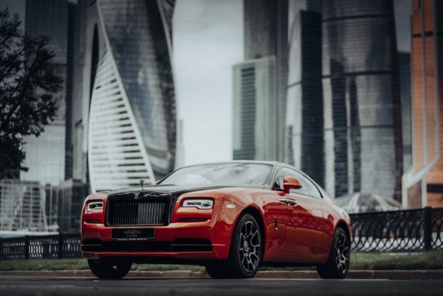 В Rolls-Royce представили машину «специально для москвичей» (8 фото)