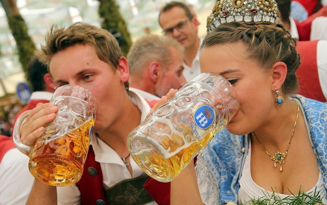 Фестиваль пива «Октоберфест-2019» стартовал в Мюнхене (23 фото)