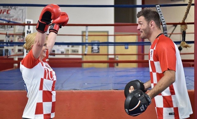 Чемпион UFC провел тренировку с президентом Хорватии (6 фото)