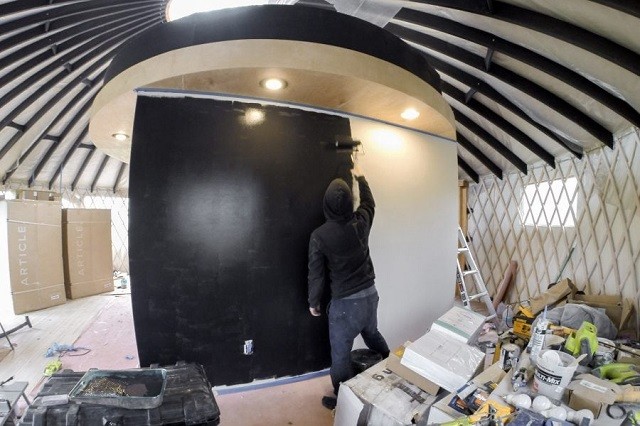 Пара решила построить юрту, а в итоге получился дом их мечты (50 фото)