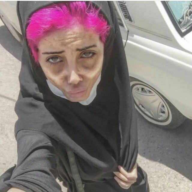 Иранскую копию Анджелины Джоли арестовали за богохульство (11 фото)