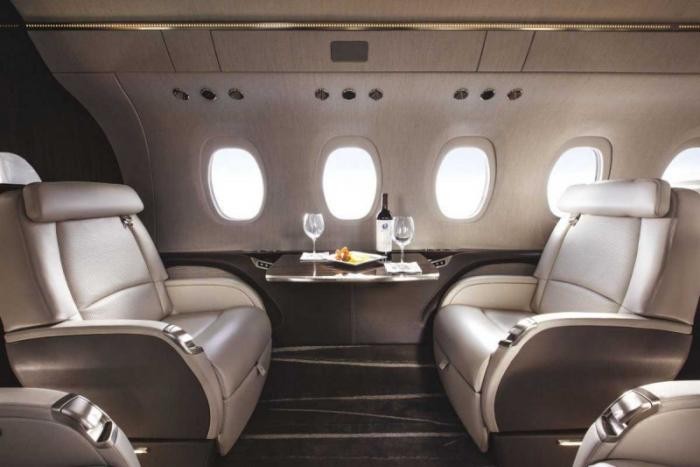 Внутри пяти самых роскошных частных самолетов (16 фото)