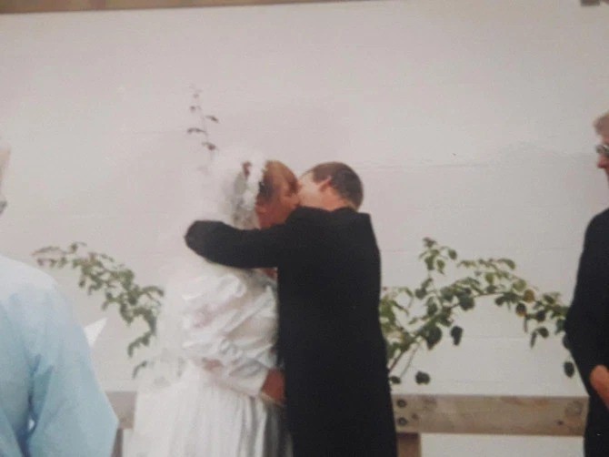 Женщина, потерявшая память, повторно вышла замуж за мужа (5 фото)
