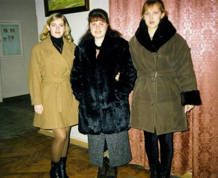 Девушки из 1990-х (19 фото)