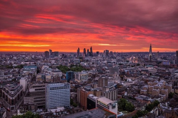 Руфер показал виды на Лондон с разных крыш (15 фото)